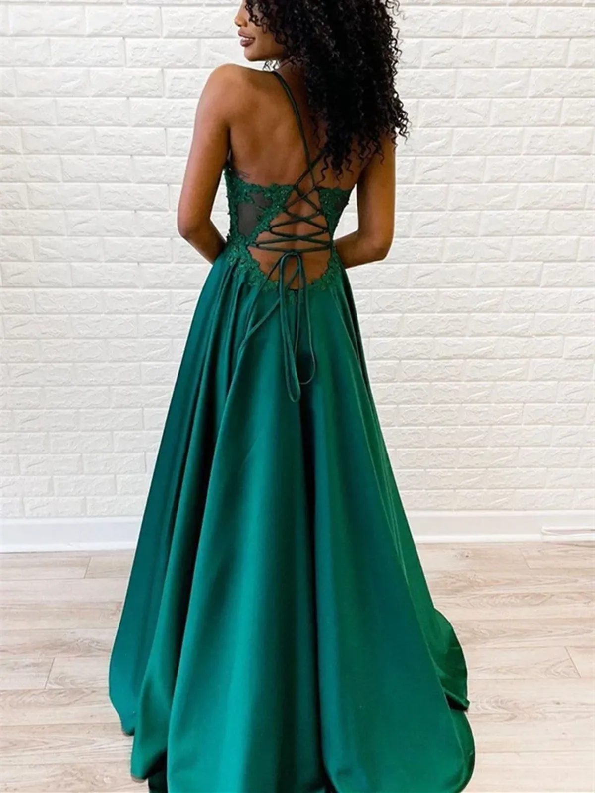 A Line V Neck Emerald Green Spaghetti Straps Lace Appliques Prom Dresses, Lace Emerald Green Formal Evening Dresses