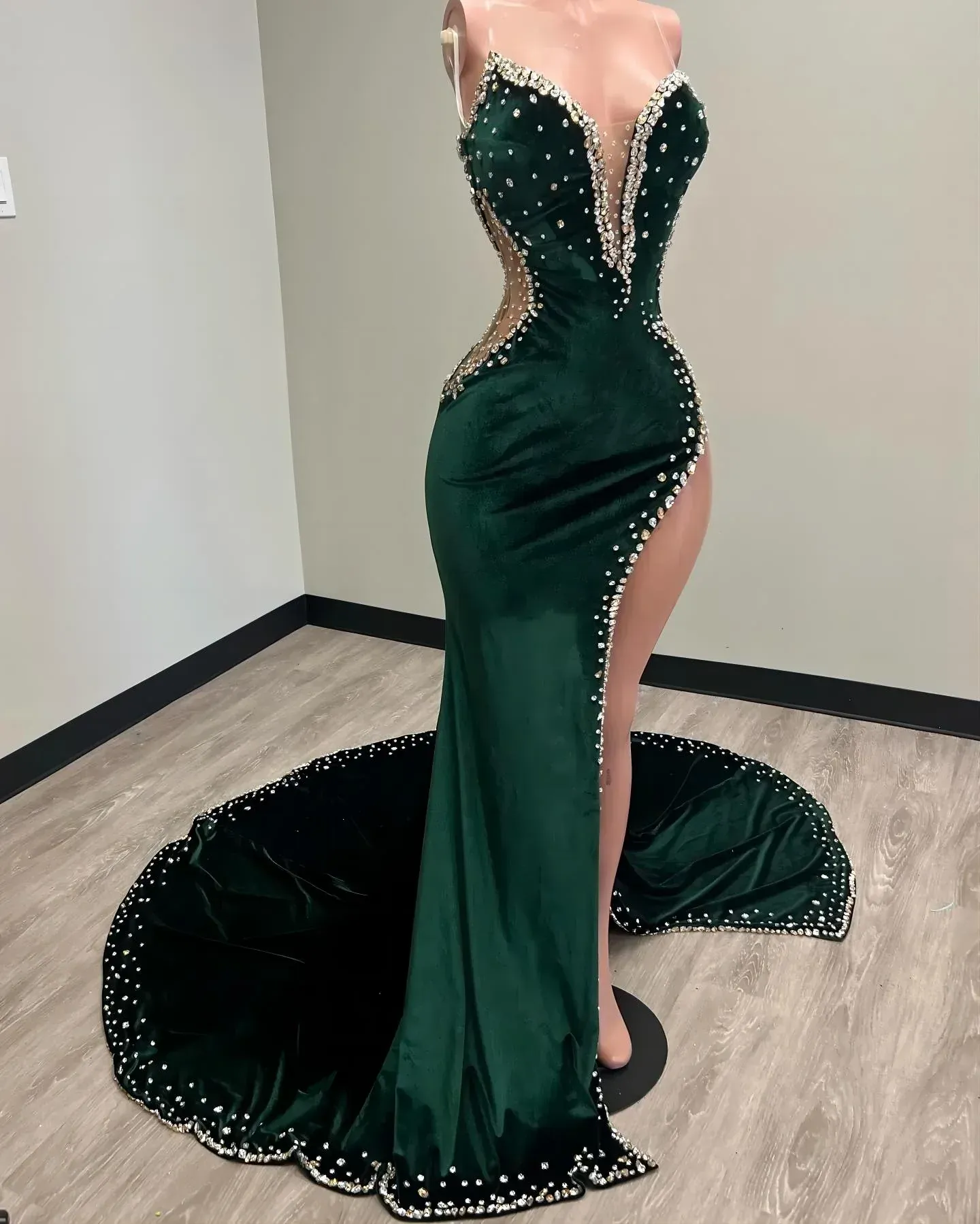 Black Girl Prom Dresses Long Mermaid Green Prom Gown With Train SH614