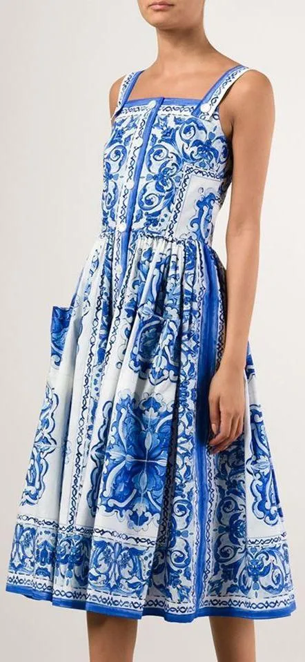 'Majolica' Print Sleeveless Dress in Blue & White