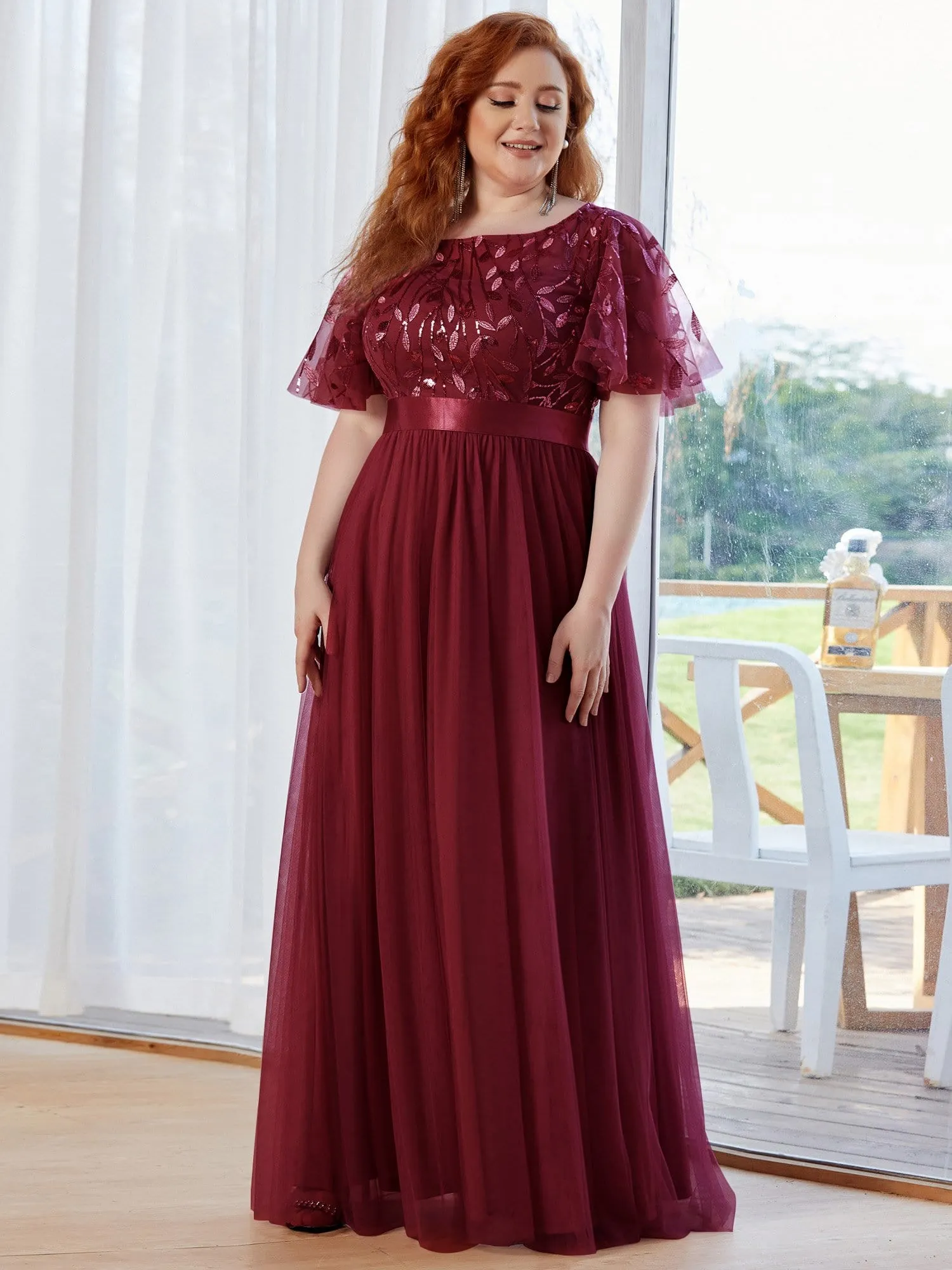 Plus Size Women's Embroidery Evening Dresses with Short Sleeve