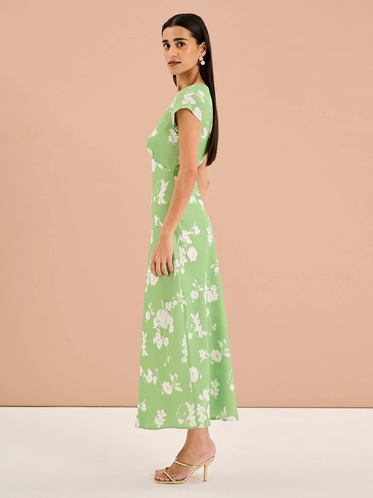 Woolf Short Sleeve Floral Slip Dress in Green